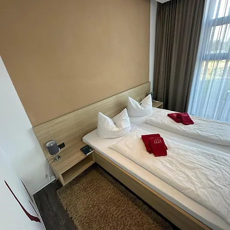 Hotel Reit- Und