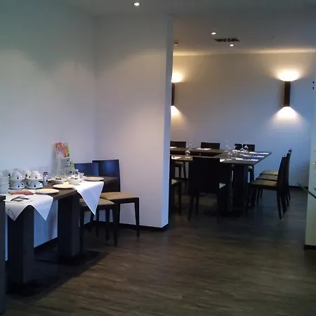 Reit- Und 4*