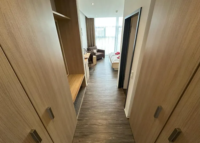 Reit- Und Hotel