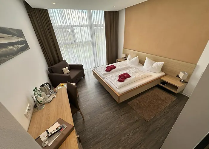 Reit- Und Hotel