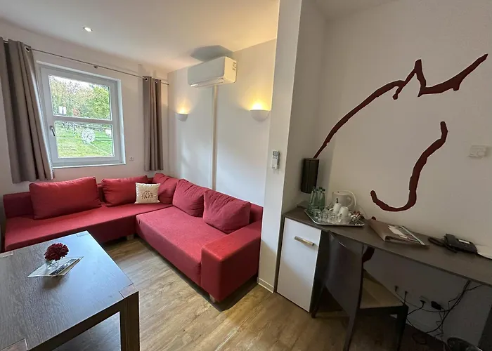 Reit- Und 4*
