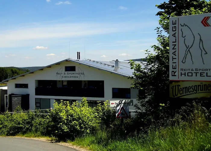 Reit- Und Hotel